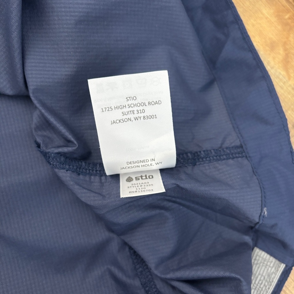 Stio Second Light Packable Light Weight Wind Brea… - image 8